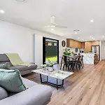 \'Southport Serenity Villa\' By Inn Paradise