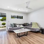 \'Southport Serenity Villa\' By Inn Paradise