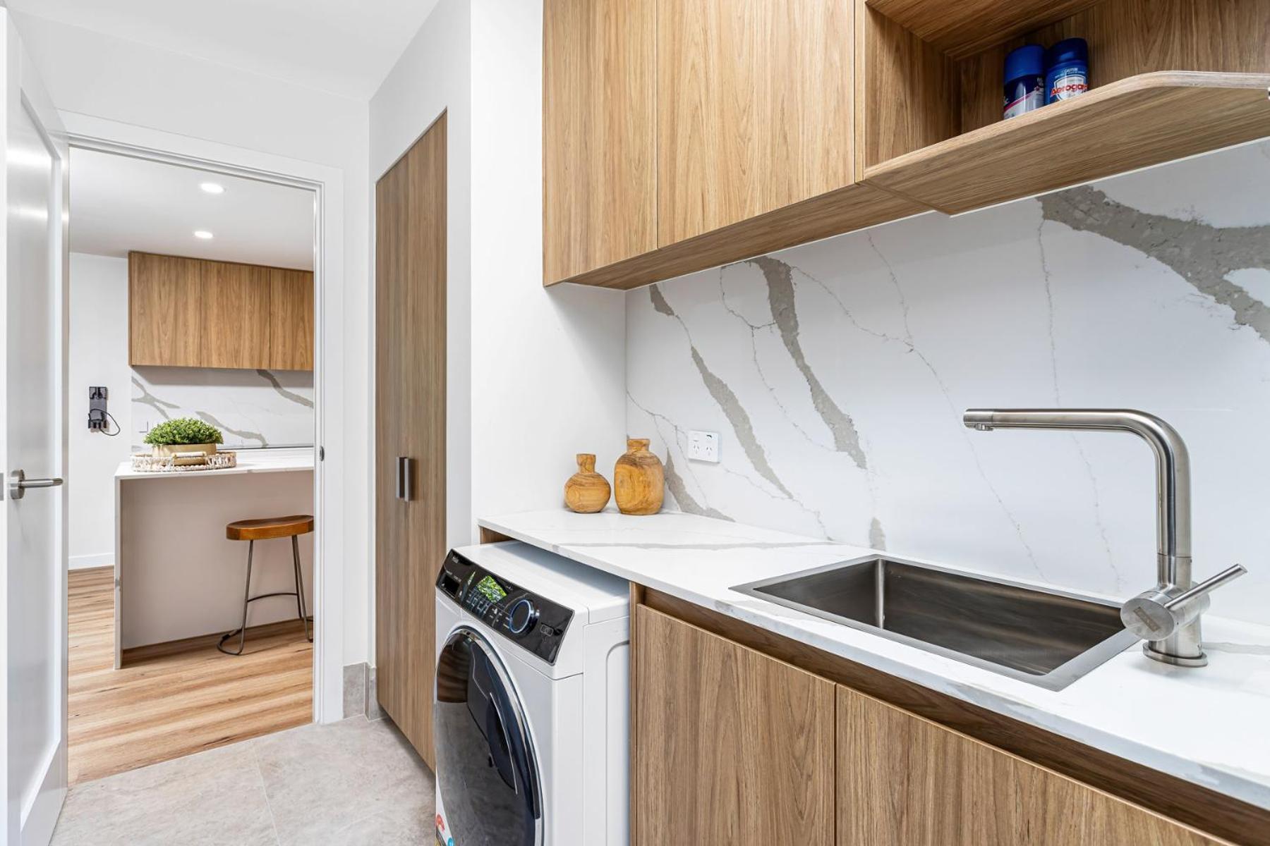 'southport Serenity Villa' By Paradise Holiday home